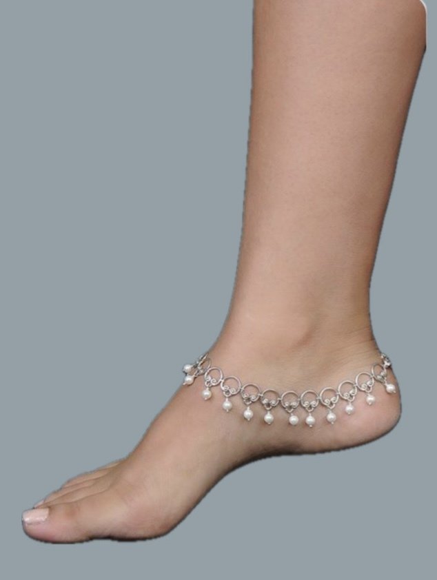 پابند نقره زنانه